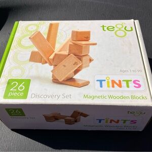 Tegu 26 Piece Discovery Magnetic Wood Block Set - Tints STEM